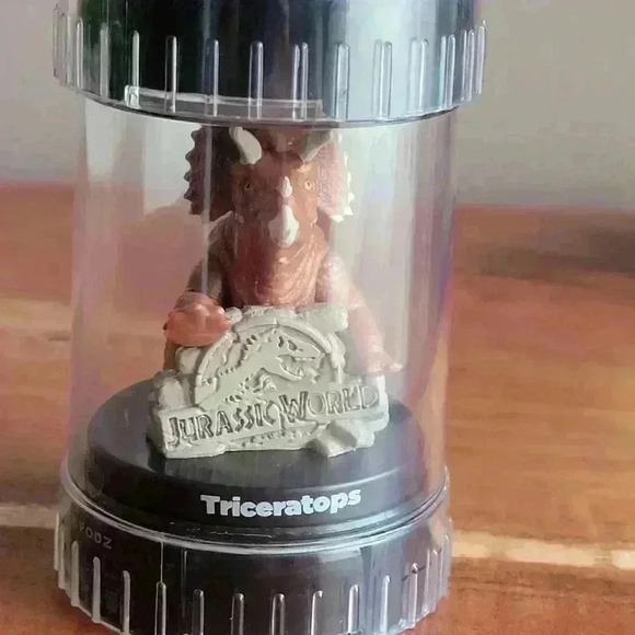 3 Collectible Jurassic World T Rex/Blue/ Triceratops PODZ TOPPER 3 Excellent - Picture 9 of 10